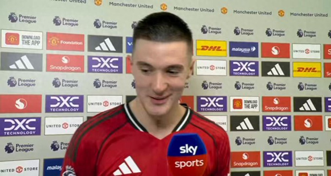 Sześćko có khả năng ra sân ngay từ đầu gặp Tottenham, cầu thủ chạy cánh 40 triệu của Man United có thể chỉ là dự bị! Chiến thuật của Carrick được khen ngợi