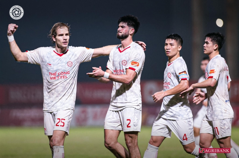 Trực tiếp CAHN 1-0 Thể Công Viettel: Văn Đô mở điểm