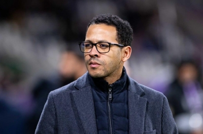 HLV Liam Rosenior nói gì sau khi Chelsea hòa cay đắng trước Burnley?