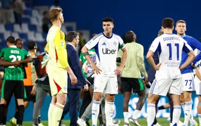 Cuộc đua Top 4 Serie A: Como, Roma giương cờ trắng?