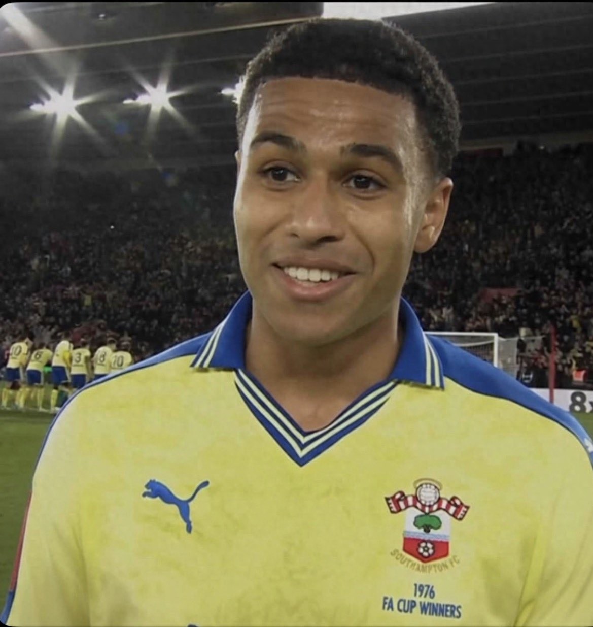 Manchester United muốn chi 20 triệu để ký hợp đồng với cầu thủ nổi bật ở FA Cup để củng cố hàng tiền vệ! Xuất thân từ lò đào tạo của Man City, mới ghi bàn thắng quyết định vào lưới Arsenal.