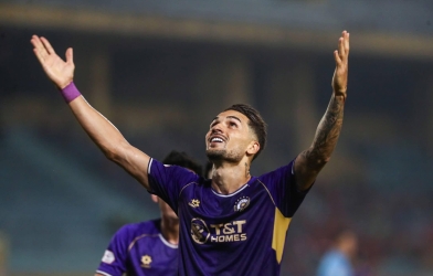 Hoàng Hên có hành động ý nghĩa sau bàn thắng vào lưới Hà Tĩnh