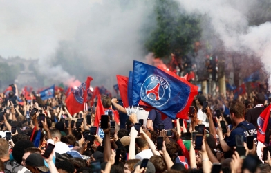 PSG vô địch: 15 thành phố Pháp bùng nổ bạo loạn dữ dội