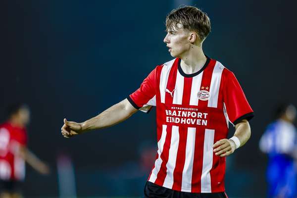 Tài năng thô nhưng thuộc thế hệ hiếm có: Mikkel Bro Hansen, tân binh của PSV