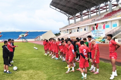 Đội bóng Việt Nam chơi lớn, miễn phí vé cả mùa cho SVĐ 20.000 chỗ ngồi
