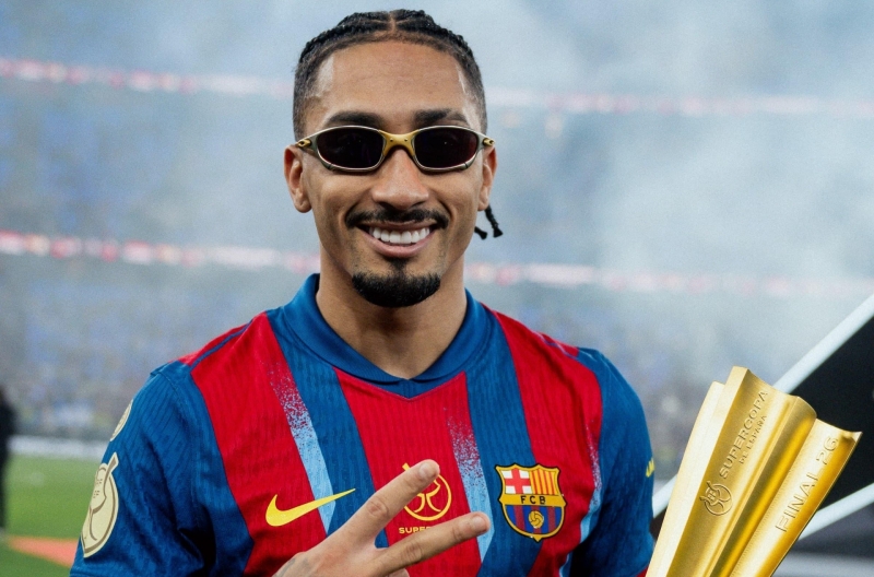 Raphinha rực sáng tại El Clasico, Barca bảo vệ ngôi vương Siêu cúp