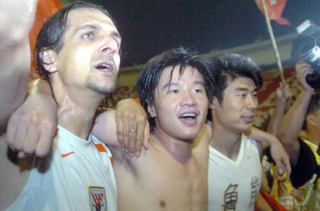 【Dự đoán vòng đầu V.League】Shandong Taishan vs Liaoning Tieren: Đồng đội 20 năm trước, giờ đối đầu trên sân