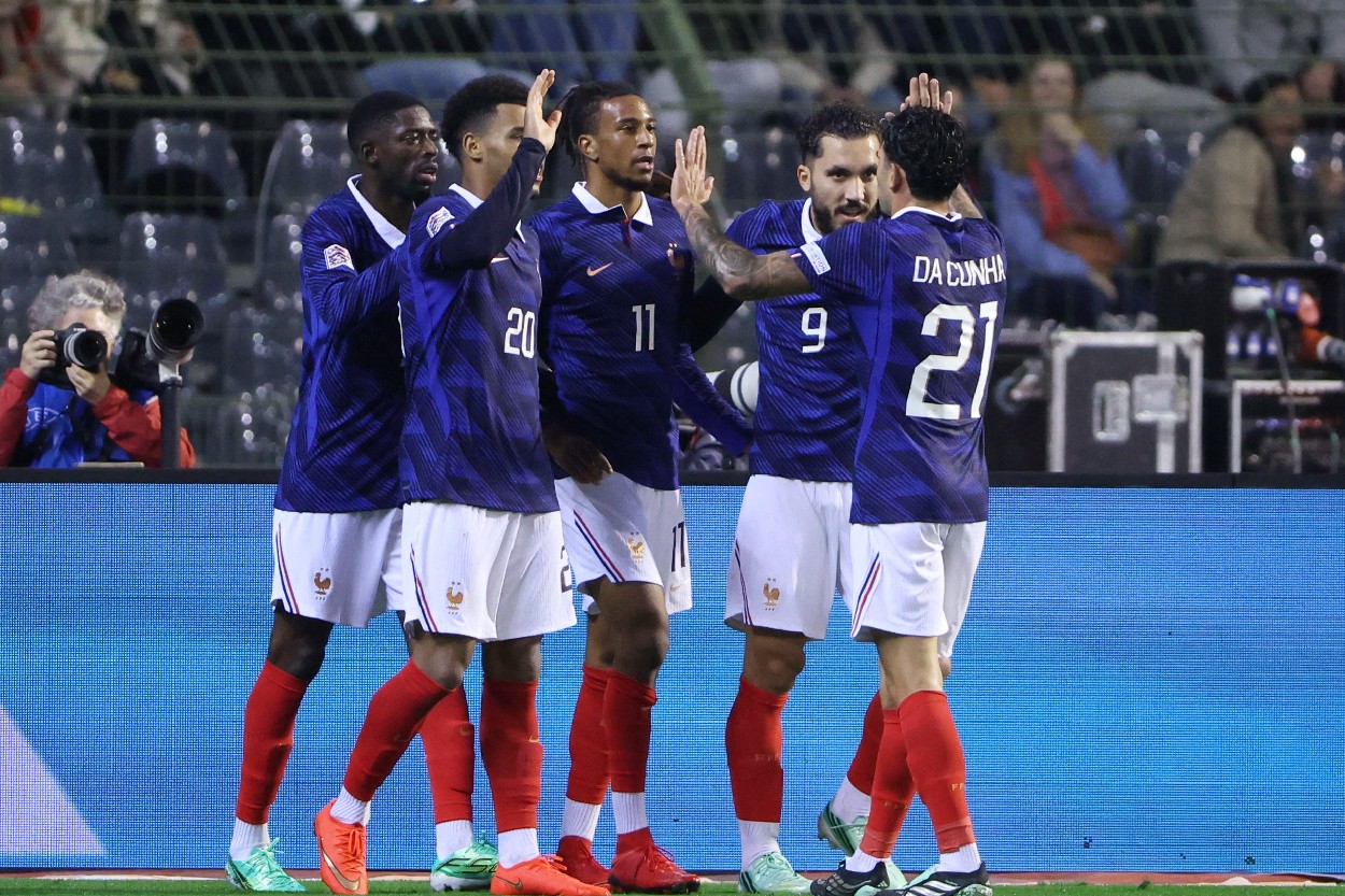 Olise, cầu thủ vào thay người, tỏa sáng với bàn thắng muộn giúp Pháp hạ Bỉ ở Nations League.