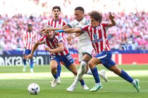Vì sao Man Utd đang tìm cách chiêu mộ Giuliano Simeone của Atletico Madrid