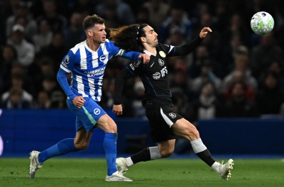 Chelsea sụp đổ, Brighton vùi dập giấc mơ Champions League