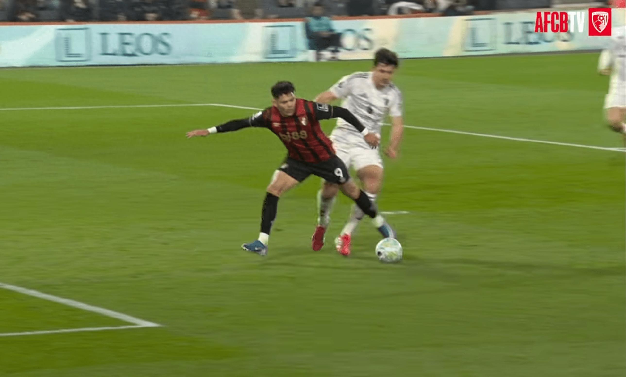 Bournemouth phản hồi khiêu nại của Man United! Phủ nhận giành điểm nhờ trọng tài, ở hiệp một Maguire đẩy người cũng không bị phạt