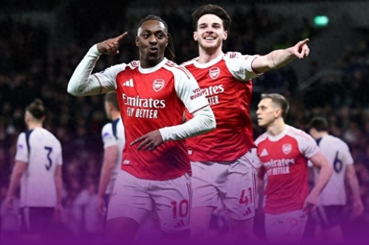 Arsenal không để sẩy chân, thắng đậm 8-2 trong trận derby Bắc London, đá nhiều hơn 5 điểm dẫn đầu bảng, cả hai tân binh đều ghi cú đúp
