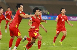 Đêm không ngủ của các cổ động viên bóng đá Việt Nam