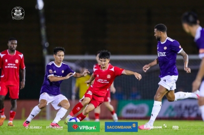 Sau vòng 1 V.League, ai đang tiến gần vị trí 'máy quét' cạnh Hoàng Đức trên ĐT Việt Nam?