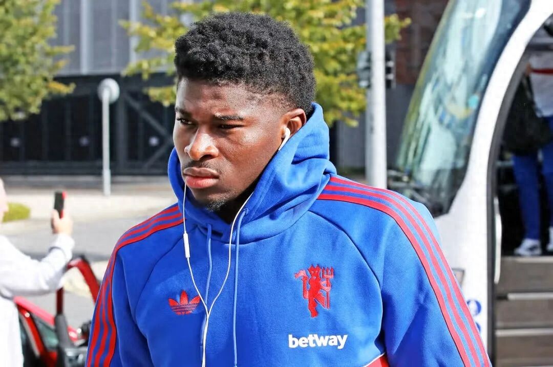 Man United công bố danh sách đấu Fulham, Sesko có thể vắng mặt vì chấn thương! Balaba lần đầu được triệu tập và cùng đội lên đường.