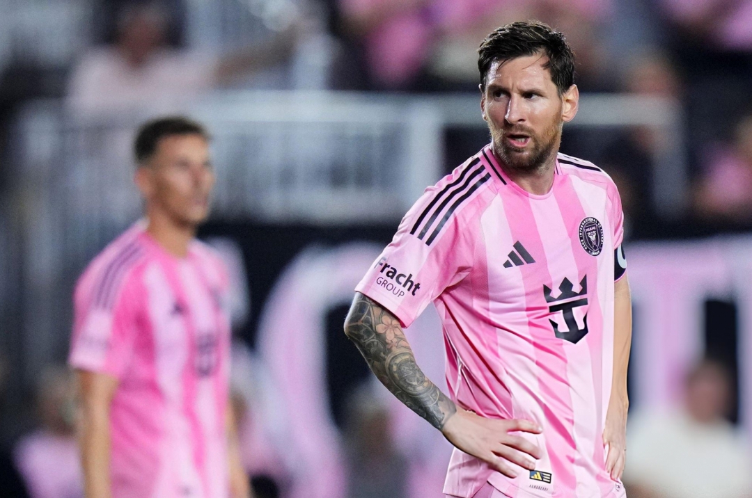 Messi cùng Inter Miami đá giao hữu với Barcelona