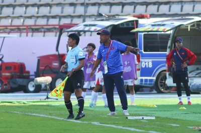 HLV Nhật Bản khẳng định tuyển Việt Nam sẽ đá phản công với Thái Lan