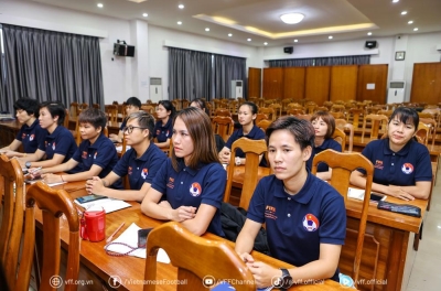 Bóng đá Việt Nam nhận tin cực vui từ FIFA về trọng tài