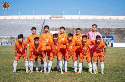 Đội hạng Nhì gây sốt cực mạnh, khán giả đông hơn cả V-League