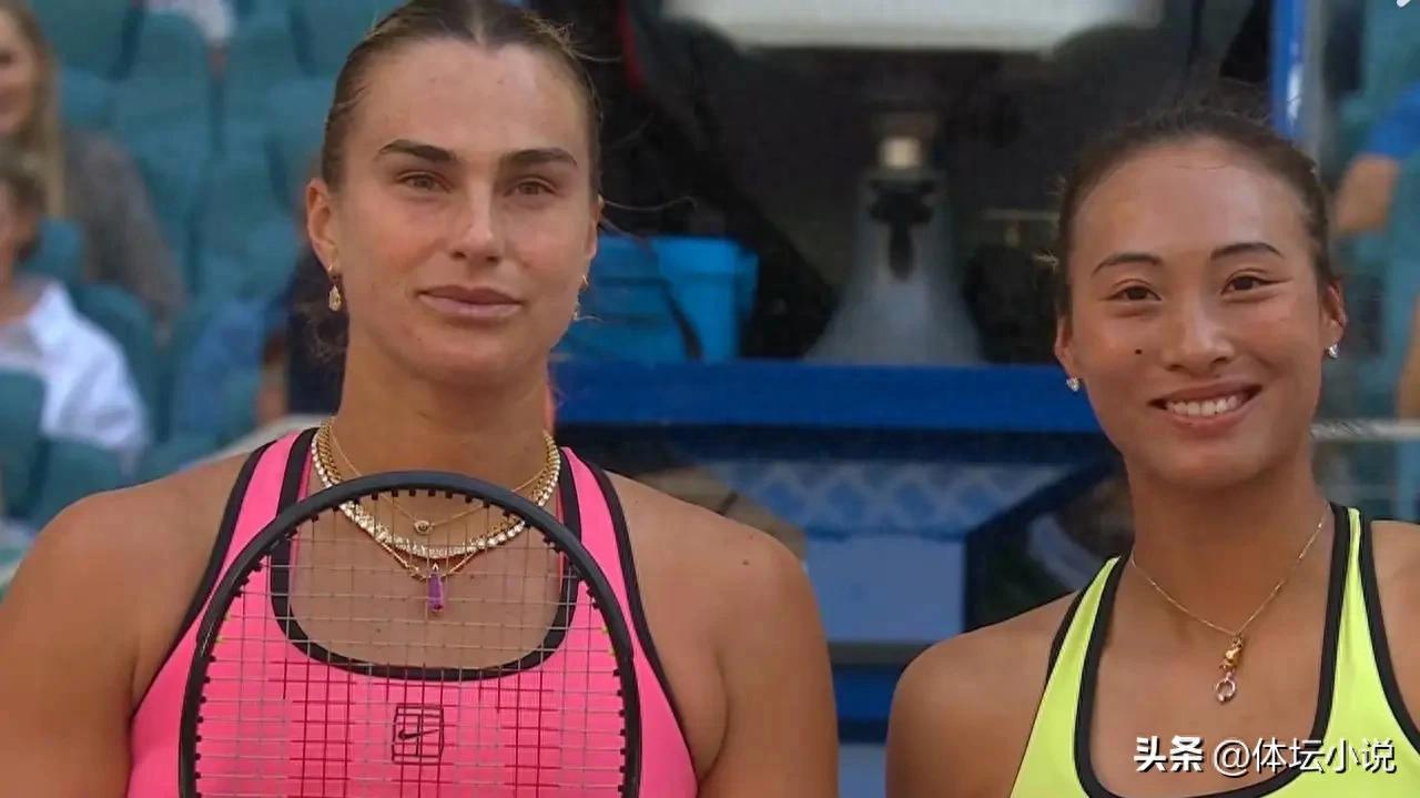 Một trận thua 0-2 khiến Zheng Qinwen không thể đánh bại Sabalenka và mất suất vào tứ kết, điều đáng sợ hơn thua cuộc là