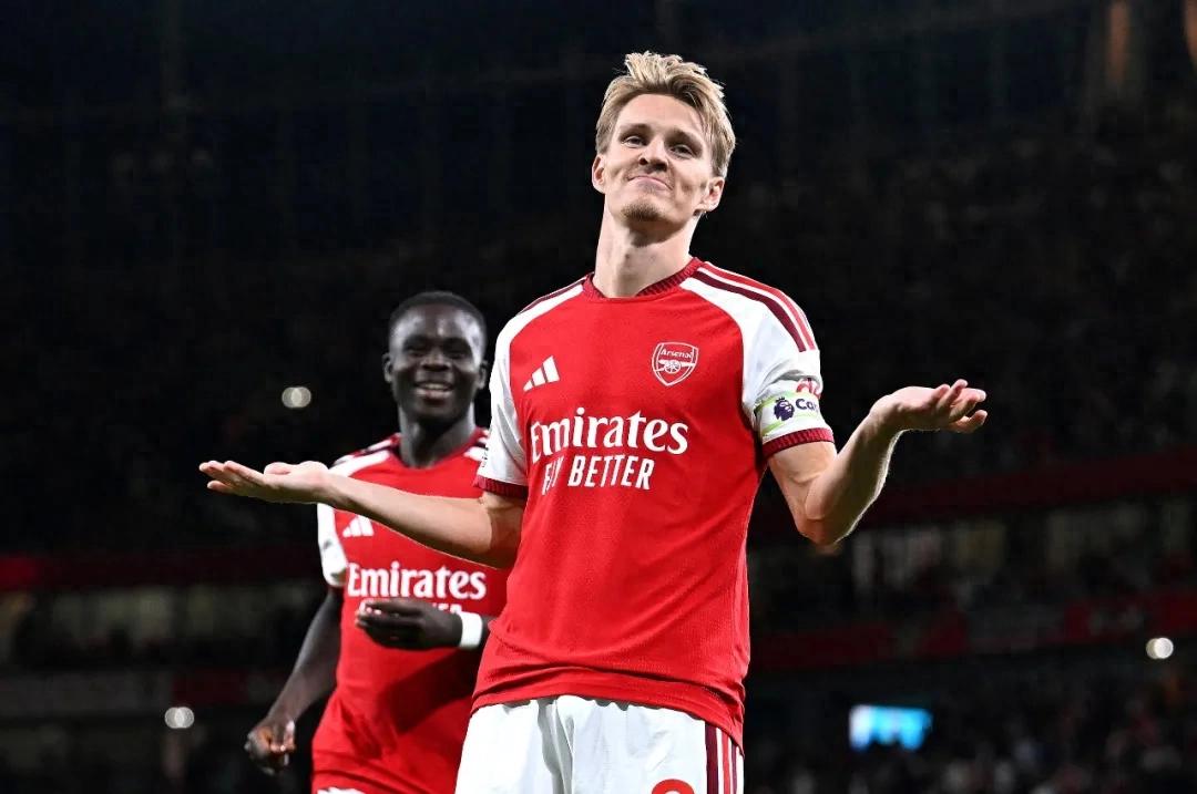 Nhà vô địch Premier League hướng đến đỉnh cao Champions League, người mạnh nhất đã ở trong đội hình