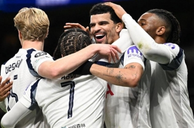 Trực tiếp Burnley vs Tottenham, 22h00 hôm nay 24/1