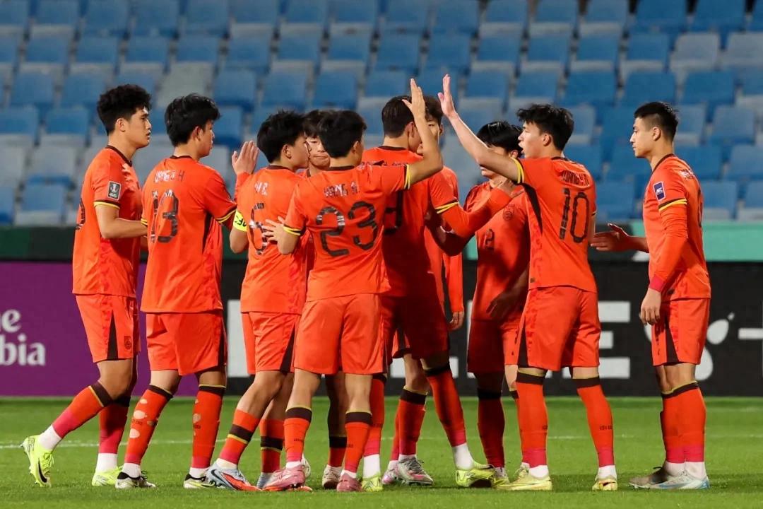 Trận đối đầu giữa U23 Trung Quốc và U23 Australia tại Cúp châu Á U23: Quyết chiến không lùi bước, tranh thủ từng cơ hội