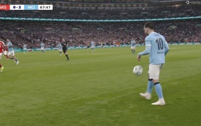 Cherki 'xát muối' vào nỗi đau của Arsenal