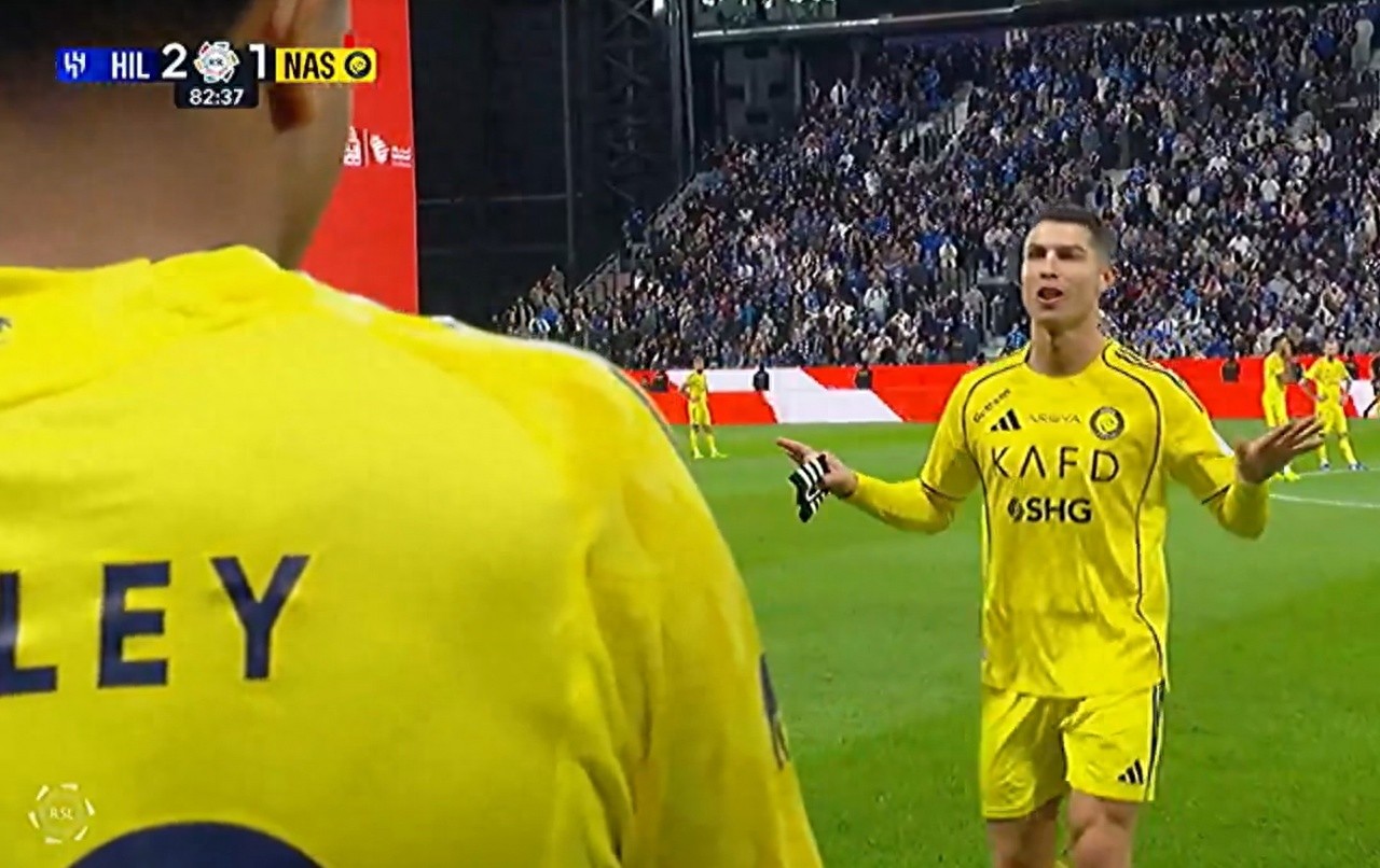 C.Ronaldo không phải là người quyết định, Al Nassr mất 11 điểm trong 4 vòng đấu = mất chức vô địch, có 2 lý do dẫn đến sự sụp đổ