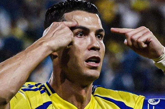 Thi đấu 16 năm, Ronaldo chỉ nhận được đúng 4 'danh hiệu'
