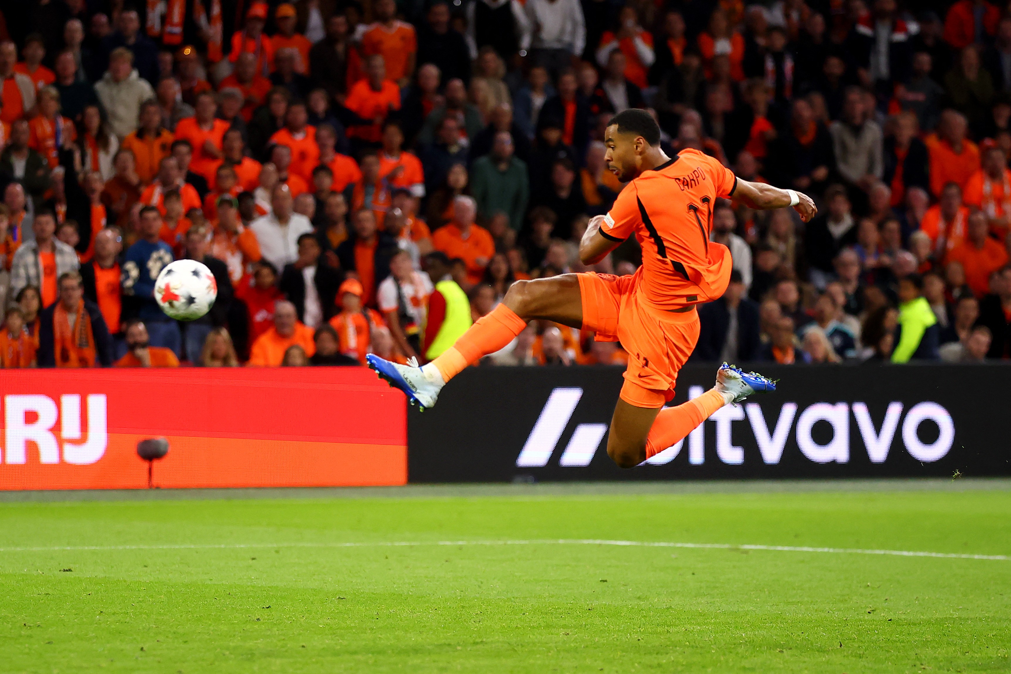Xavi và Klopp ra mắt với trận hòa khi Gakpo giành điểm muộn trước Đức