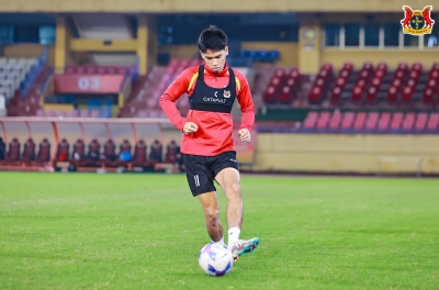 Sao U23 Việt Nam ghi bàn đầu tiên cho 'Dải ngân hà V-League'