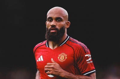 MU 'đứng ngồi không yên' vì Bryan Mbeumo