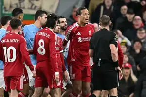 Phán quyết: Hackett nhận định trước trận Liverpool vs Man City và vai trò của trọng tài