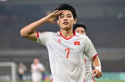 Đình Bắc bị treo giò, vẫn chưa thể ghi bàn ở V-League