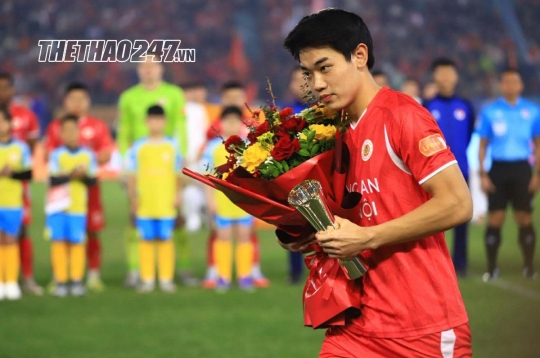 Đình Bắc không đón Tết ở Việt Nam