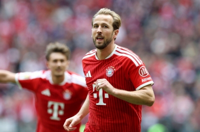 Kane sánh ngang Ronaldo, làm điều Messi không thể tại Champions League
