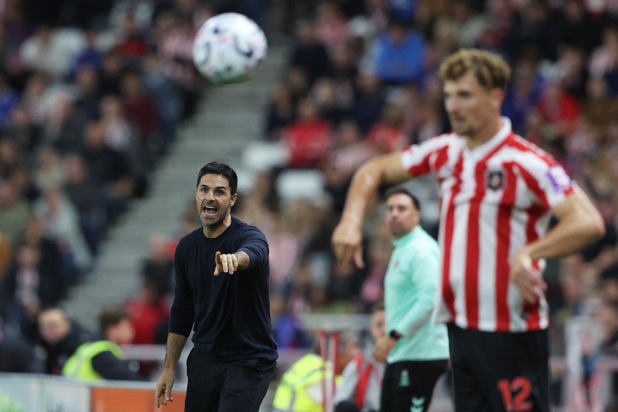 Ban hội thẩm Premier League thừa nhận quả phạt đền mà Sunderland được hưởng trong trận gặp Arsenal là sai.