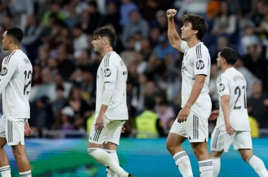 Mbappe tái xuất, Real Madrid giải cơn khát chiến thắng tại Bernabeu