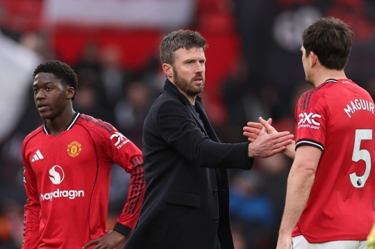 Carrick tạo phép màu, MU chốt ngay món hời 100 triệu Bảng