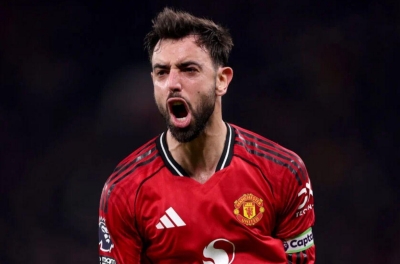 Đánh bại Ronaldo, Bruno Fernandes chạm cột mốc vĩ đại nhất MU