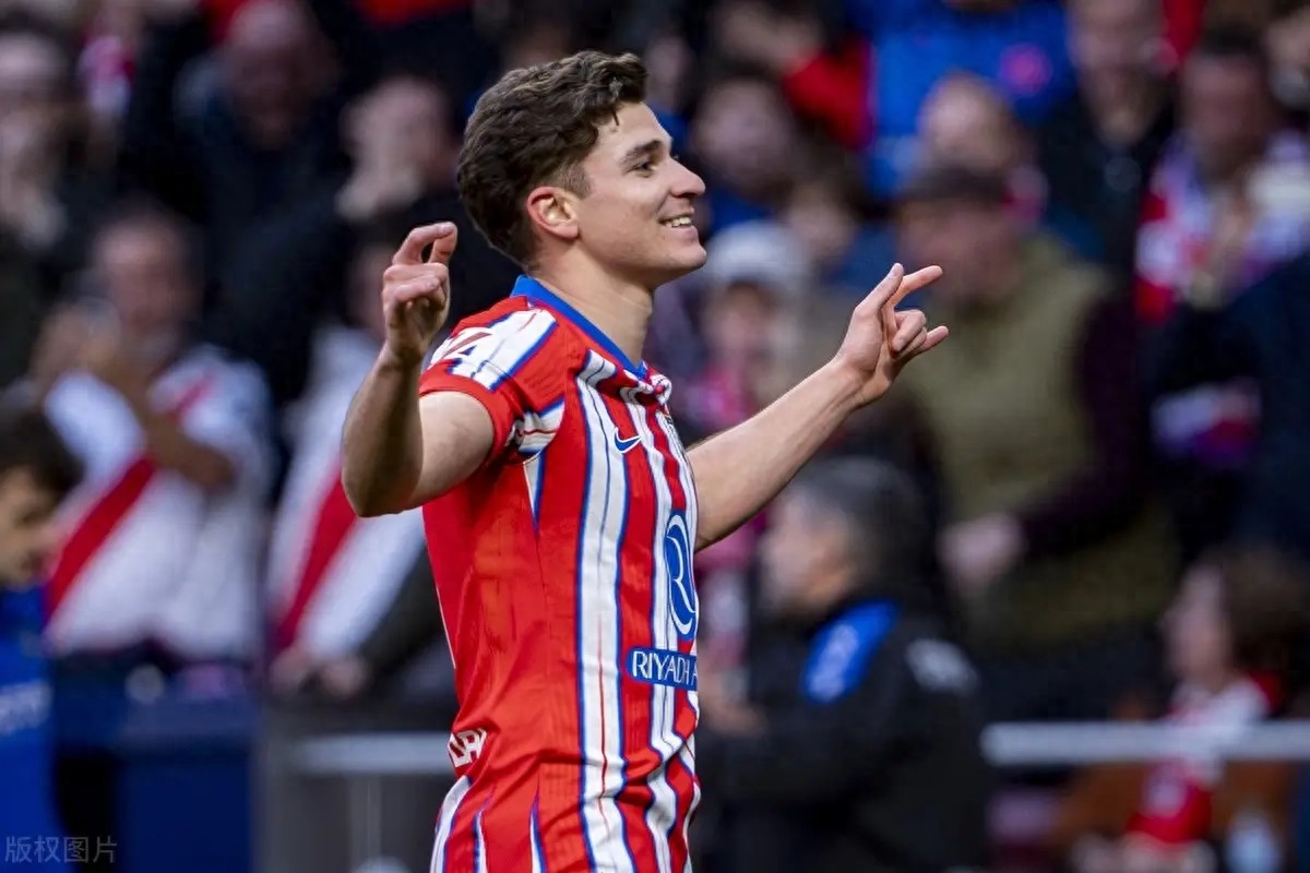 Alvarez chắc chắn sẽ ra đi, báo chí Tây Ban Nha cho biết hợp đồng có điều khoản 120 triệu euro, PSG có nhiều cơ hội hơn để chiêu mộ
