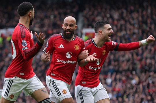 Thắng Tottenham, MU nhận tin buồn từ ngôi sao không thể thay thế