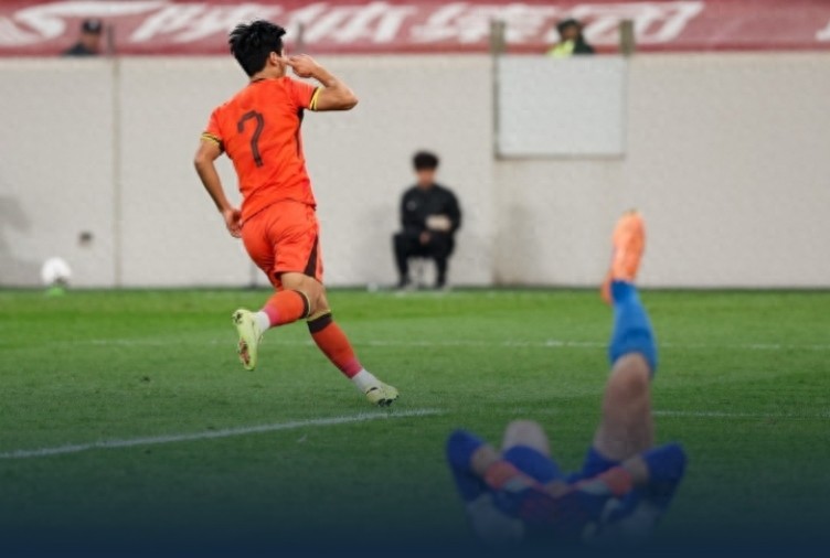 Liên trận gỡ hòa! U23 Trung Quốc 1-1 Triều Tiên, Xiang Yu Wang cứu thua bằng penalty, Li Xin Xiang tạo penalty lập công