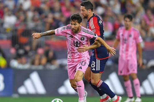 Messi tịt ngòi, Inter Miami mất điểm cay đắng trước New England