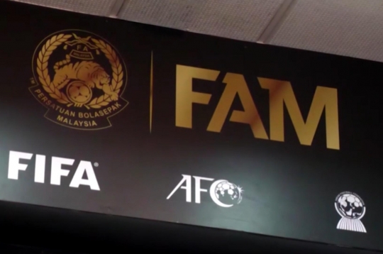 Bóng đá Malaysia dậy sóng trước thông báo lạnh lùng từ AFC