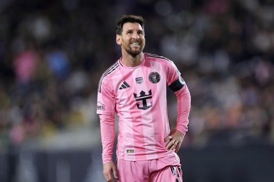 Messi có hành động 'lạ' sau trận thua thảm của Inter Miami