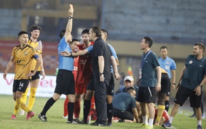 Dấu hiệu đáng lo của V-League 2025/26