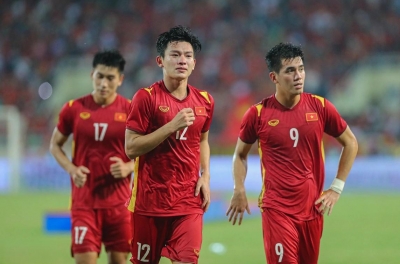 Hậu vệ 2K1 tái hiện 'khoảnh khắc vàng' SEA Games trước ngày lên ĐTVN