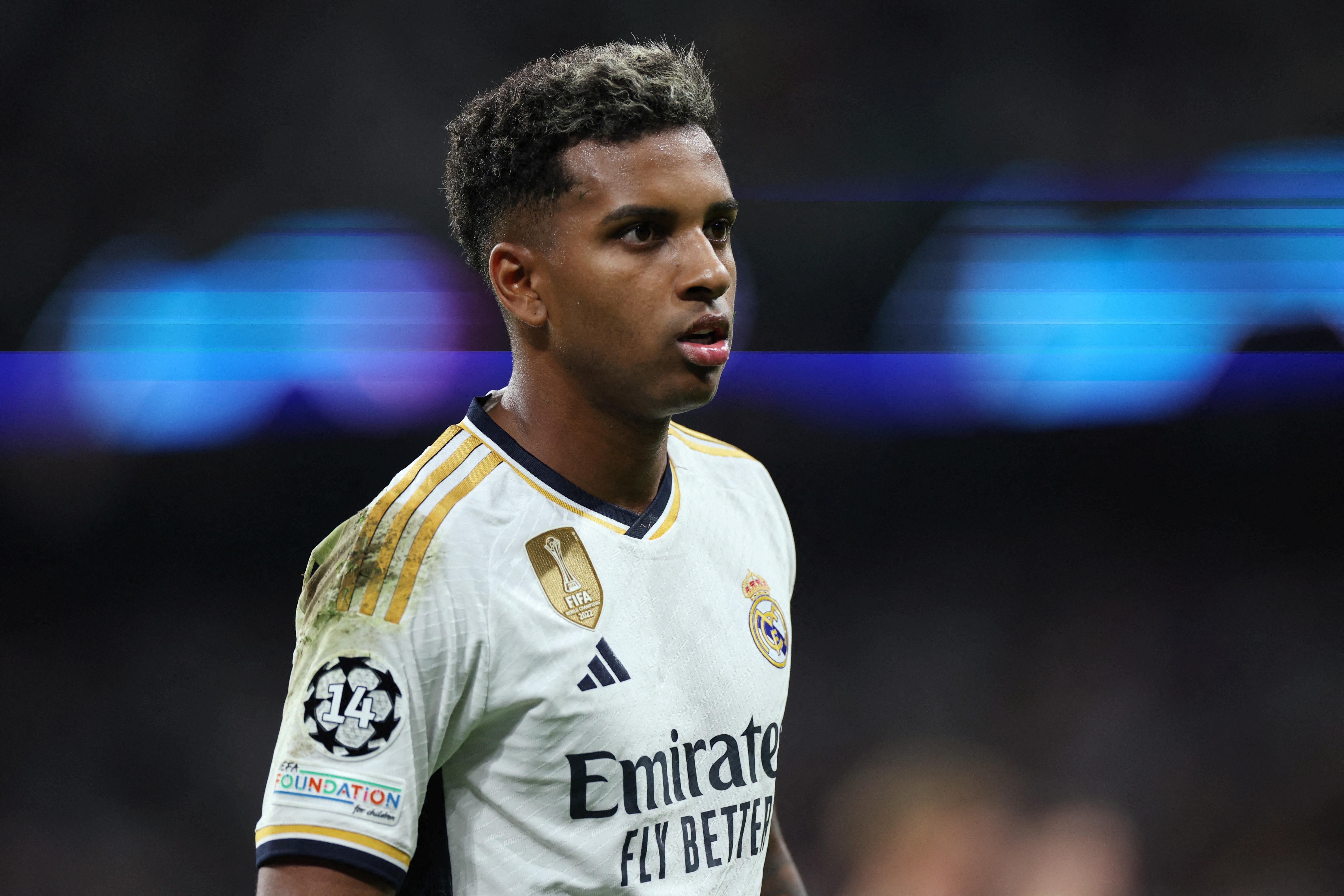 Chấn thương kéo dài trong việc ghi bàn, Real Madrid dự định bán Rodrygo với giá 70 triệu euro, người hâm mộ trêu chọc rằng không ai quan tâm